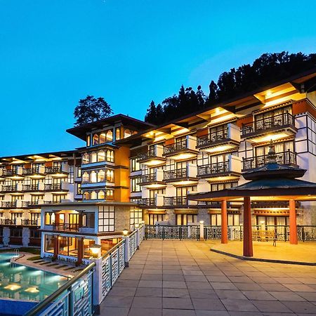 Denzong Regency- Luxury Mountain Retreat Spa & Casino Gangtok Bagian luar foto