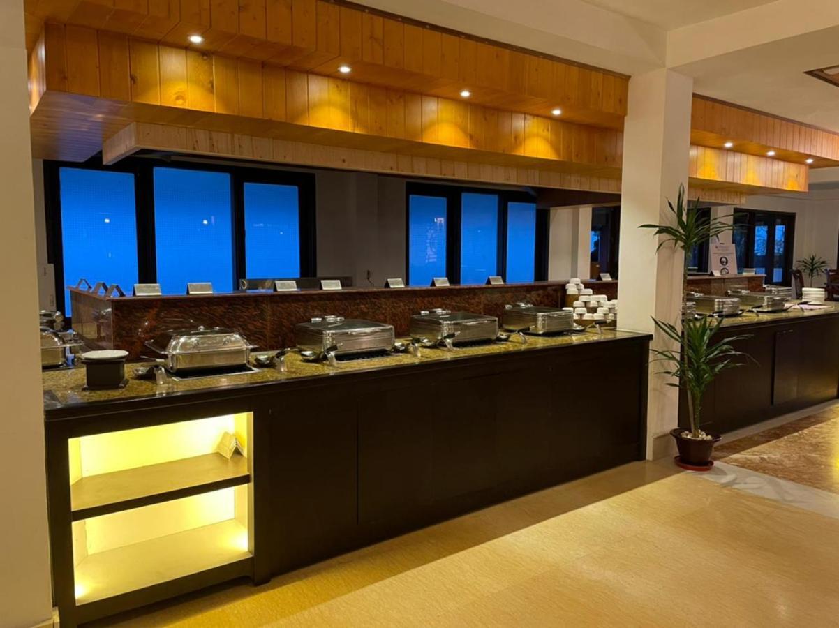 Denzong Regency- Luxury Mountain Retreat Spa & Casino Gangtok Bagian luar foto