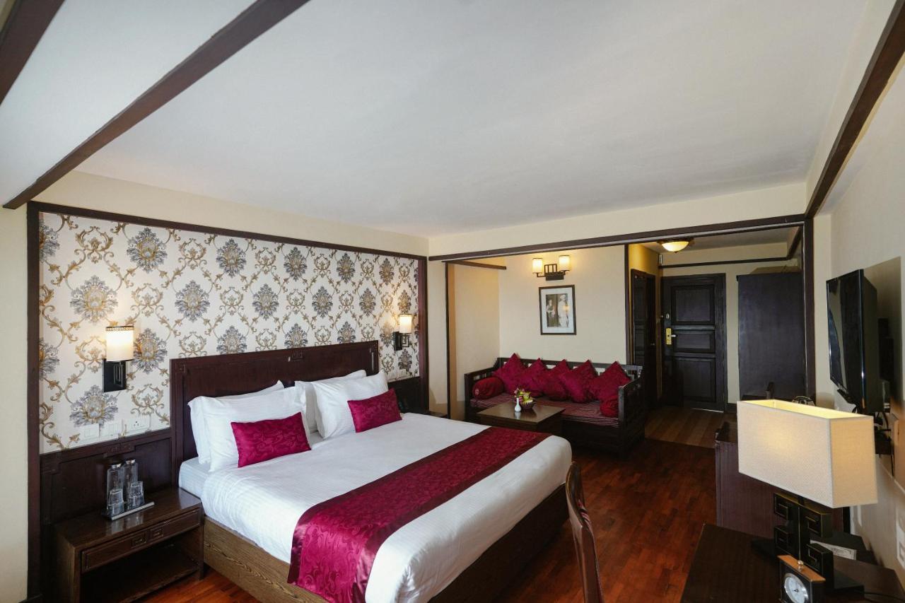Denzong Regency- Luxury Mountain Retreat Spa & Casino Gangtok Bagian luar foto