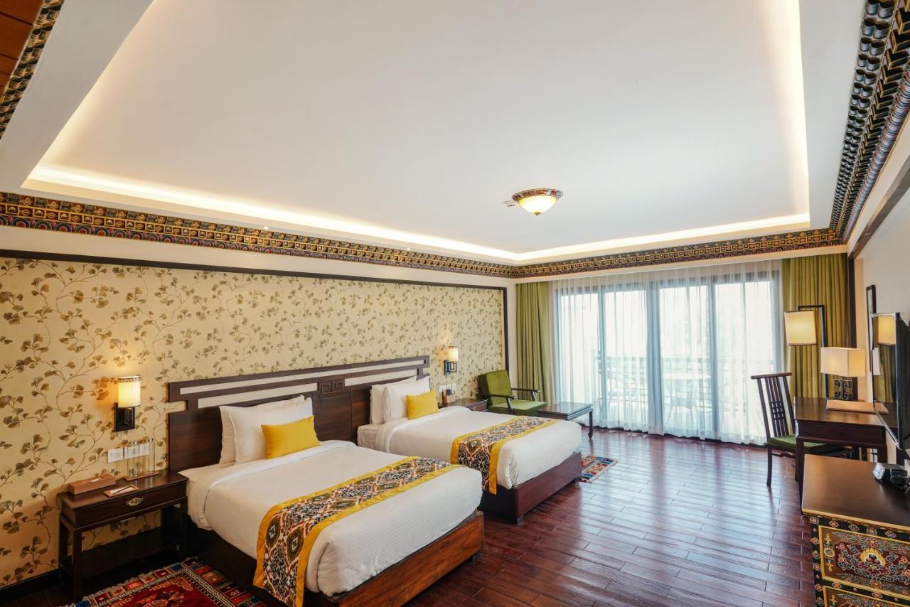 Denzong Regency- Luxury Mountain Retreat Spa & Casino Gangtok Bagian luar foto