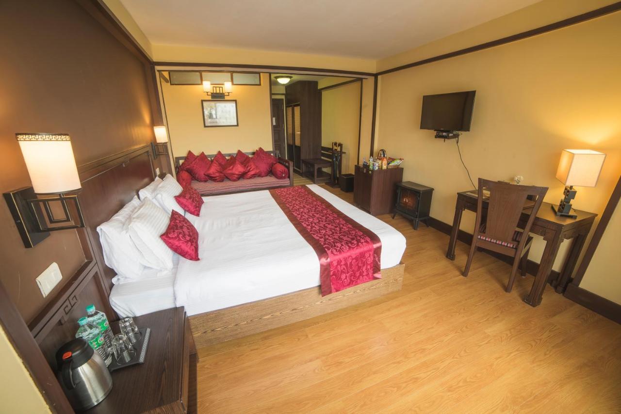 Denzong Regency- Luxury Mountain Retreat Spa & Casino Gangtok Bagian luar foto