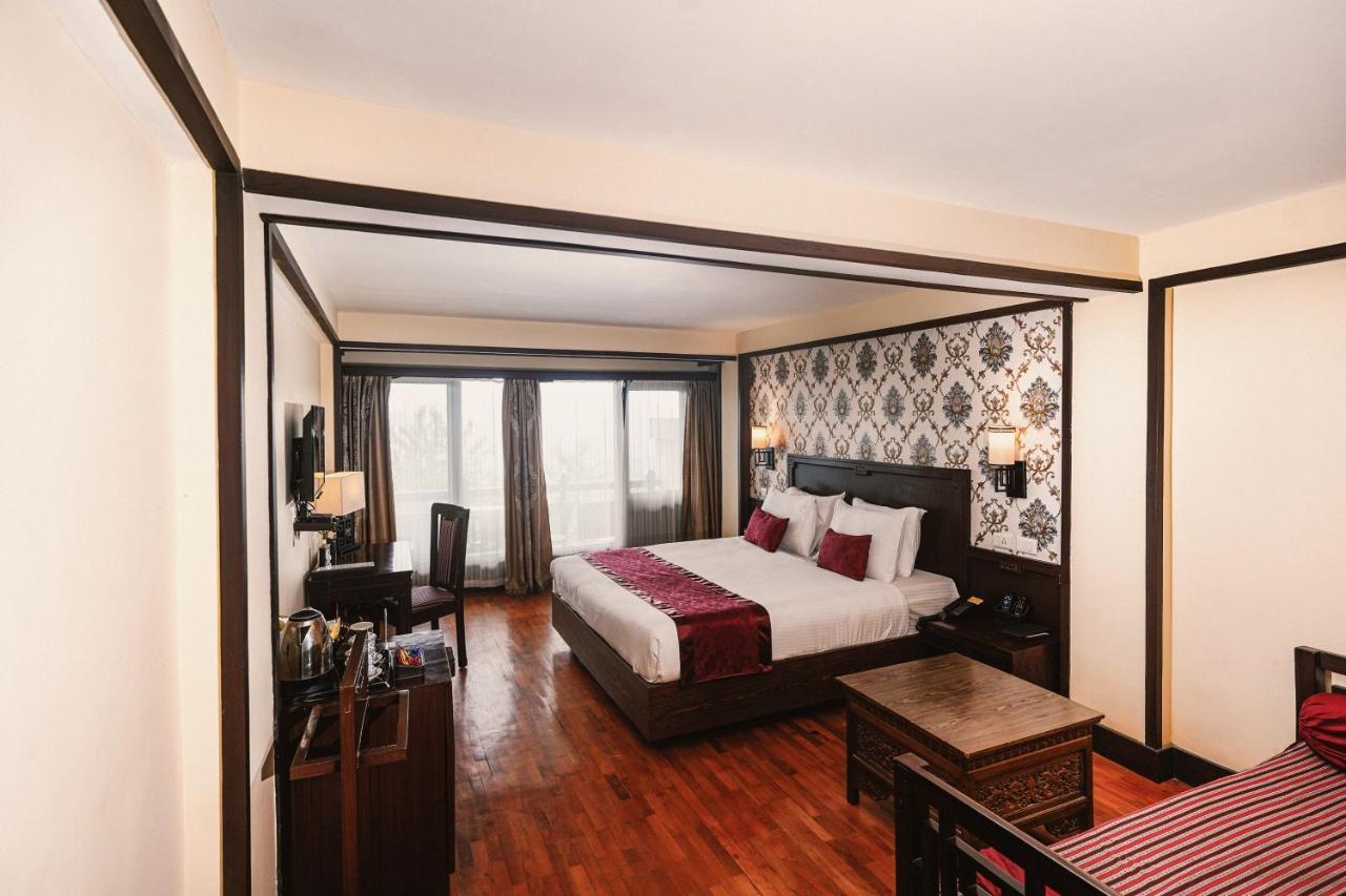 Denzong Regency- Luxury Mountain Retreat Spa & Casino Gangtok Bagian luar foto