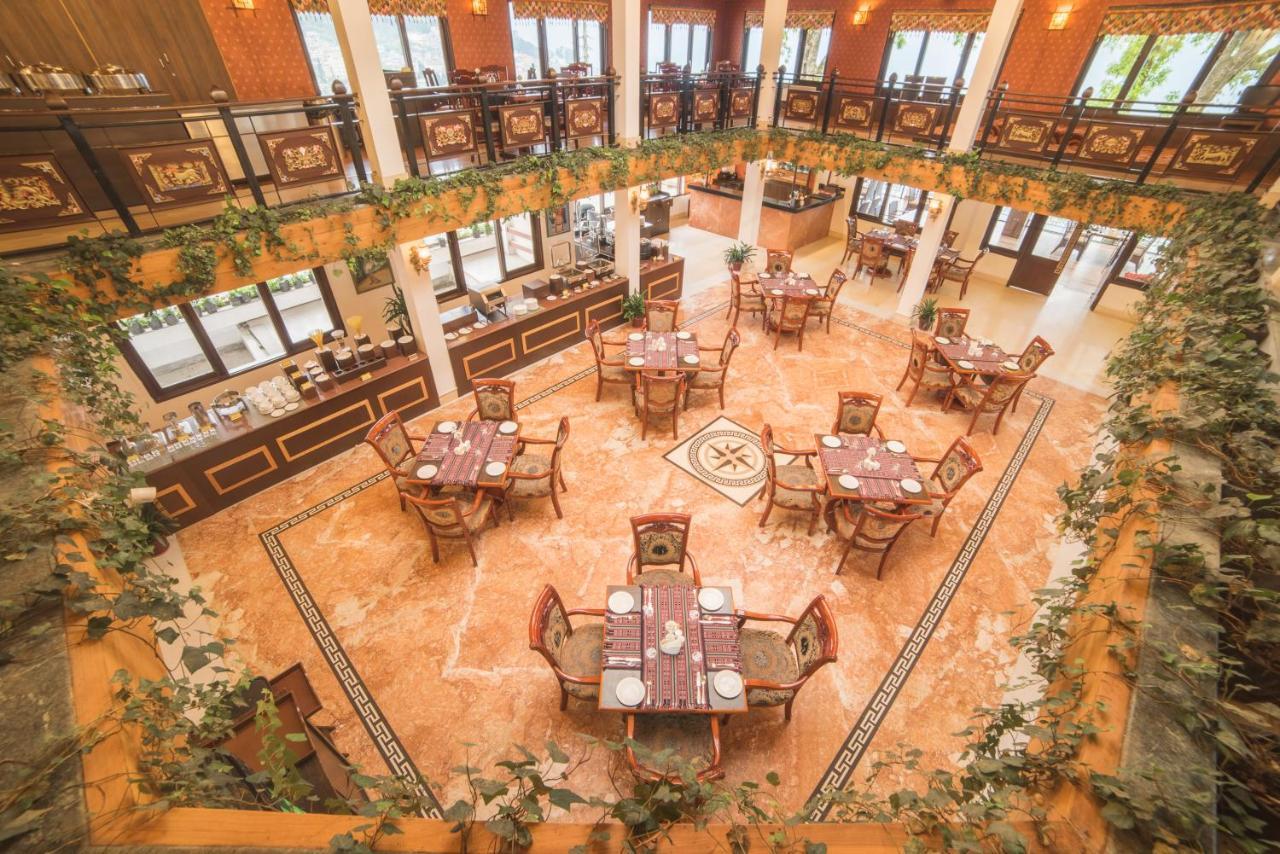 Denzong Regency- Luxury Mountain Retreat Spa & Casino Gangtok Bagian luar foto
