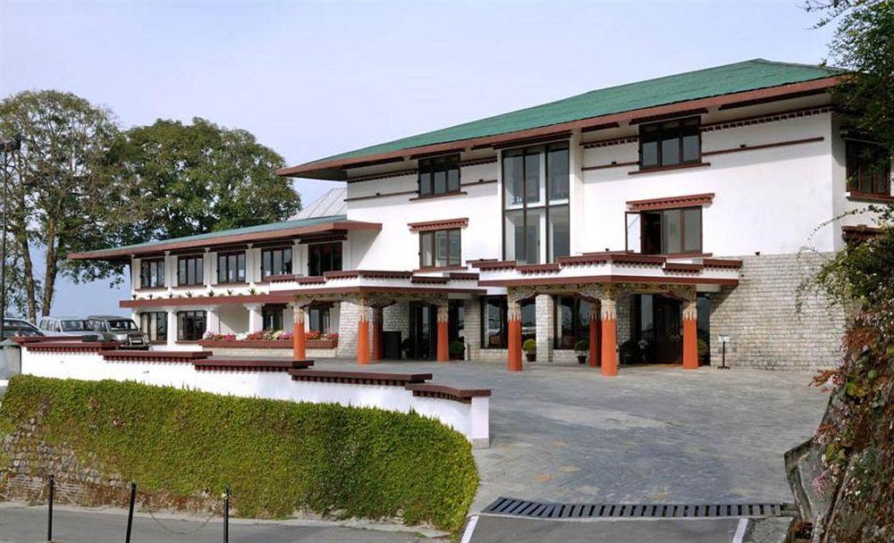 Denzong Regency- Luxury Mountain Retreat Spa & Casino Gangtok Bagian luar foto