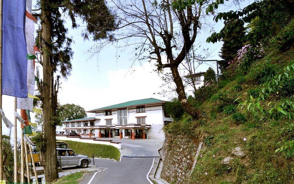 Denzong Regency- Luxury Mountain Retreat Spa & Casino Gangtok Bagian luar foto