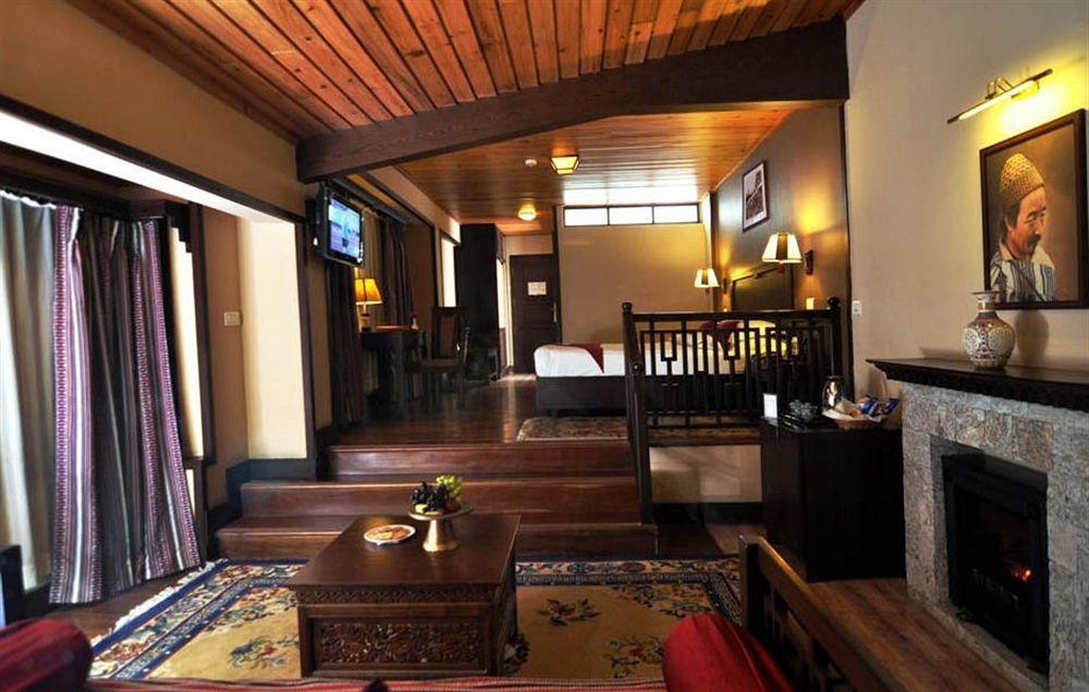 Denzong Regency- Luxury Mountain Retreat Spa & Casino Gangtok Bagian luar foto