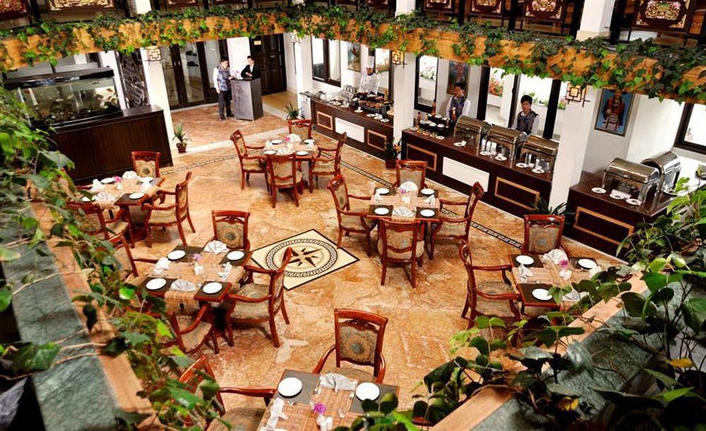 Denzong Regency- Luxury Mountain Retreat Spa & Casino Gangtok Bagian luar foto