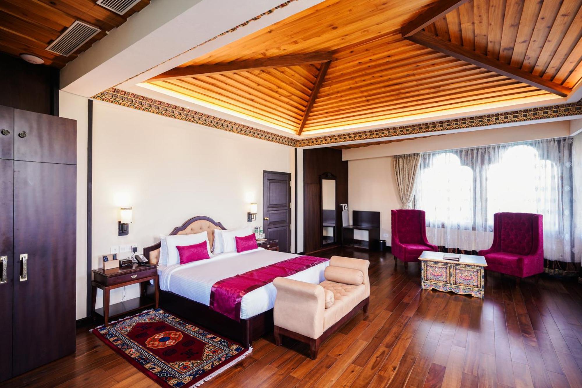 Denzong Regency- Luxury Mountain Retreat Spa & Casino Gangtok Bagian luar foto