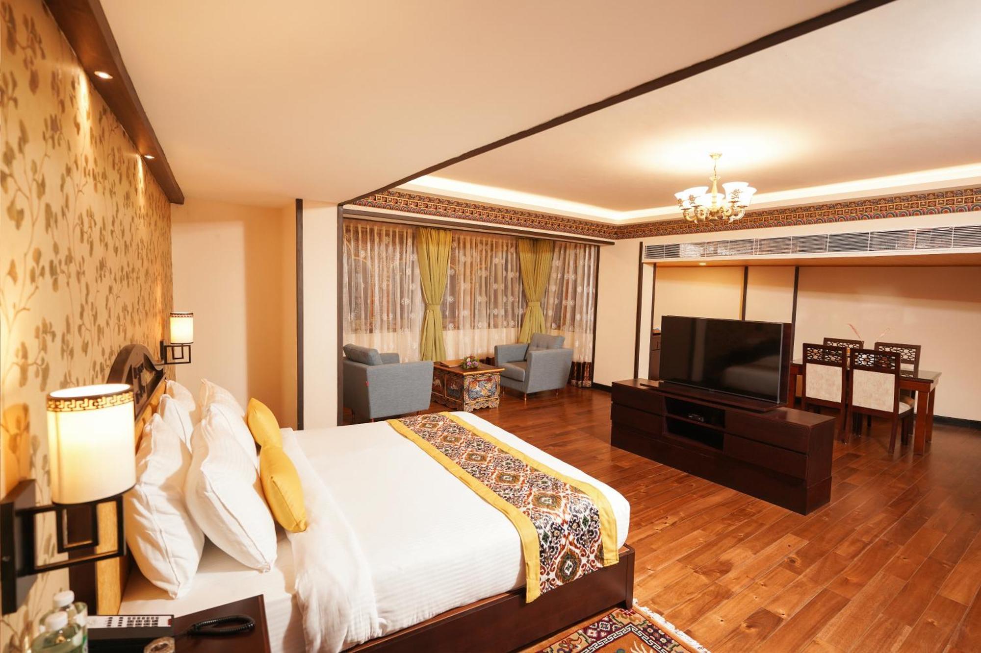 Denzong Regency- Luxury Mountain Retreat Spa & Casino Gangtok Bagian luar foto