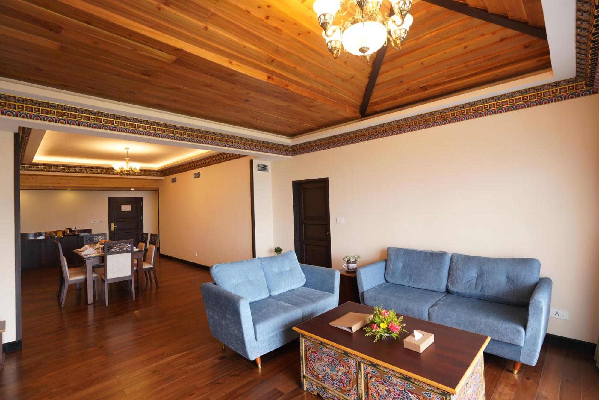 Denzong Regency- Luxury Mountain Retreat Spa & Casino Gangtok Bagian luar foto